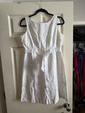 Jessica Howard white Dress with ribbon belt.